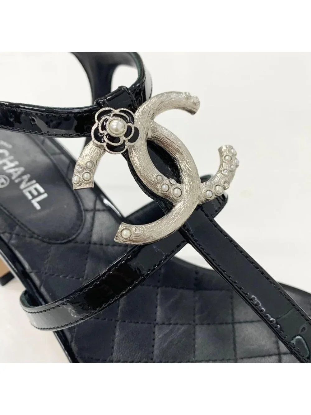 Chanel CC Logo Camellia Patent Strap Thong Sandals Black